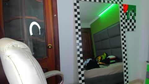 Snapshot of yourvirtualgirlfriennd chatting on September 10, 6:13 am GI online show from September 10, 6:13 am