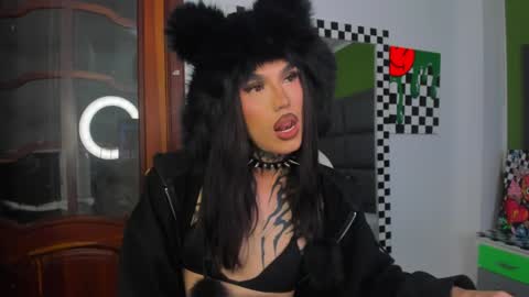 Snapshot of yourvirtualgirlfriennd chatting on October 3, 6:10 am GI online show from October 3, 6:10 am