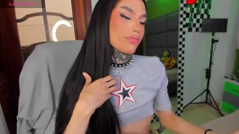 Snapshot of yourvirtualgirlfriennd chatting on October 23, 1:43 pm GI online show from October 23, 1:43 pm