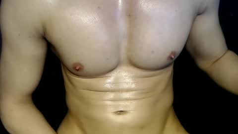 Snapshot of youuungmusclexl chatting on February 7, 3:30 pm YoungMuscleXL online show from February 7, 3:30 pm