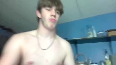 Snapshot of yp05 chatting on September 28, 8:03 pm YoungPhysique05 online show from September 28, 8:03 pm