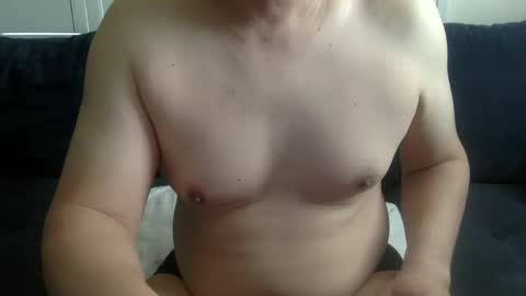 yque online show from February 18, 8:03 pm