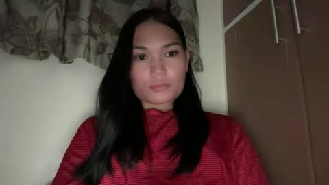 yrdrmgrl_jennie26 online show from February 5, 4:00 pm