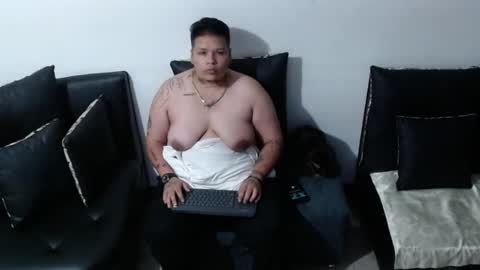 yul and val couple online show from November 9, 1:48 am