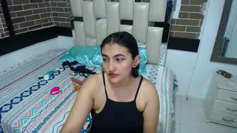 Snapshot of yuliet_latin69 chatting on November 23, 1:33 pm Yulieth online show from November 23, 1:33 pm