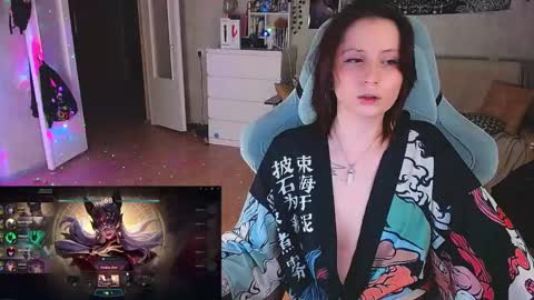 Snapshot of yum_neko_chan chatting on January 6, 9:00 pm Kris online show from January 6, 9:00 pm