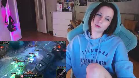 Snapshot of yum_neko_chan chatting on January 15, 9:41 pm Kris online show from January 15, 9:41 pm