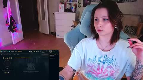 Snapshot of yum_neko_chan chatting on January 19, 9:02 pm Kris online show from January 19, 9:02 pm