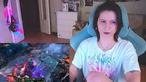 Snapshot of yum_neko_chan chatting on January 21, 8:11 pm Kris online show from January 21, 8:11 pm