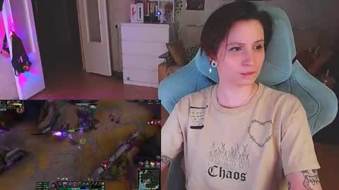 Snapshot of yum_neko_chan chatting on February 6, 7:40 pm Kris online show from February 6, 7:40 pm