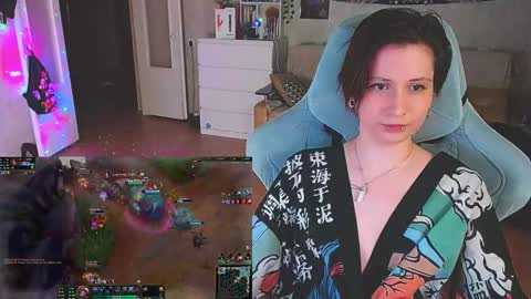 Snapshot of yum_neko_chan chatting on February 19, 8:10 pm Kris online show from February 19, 8:10 pm