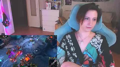 Snapshot of yum_neko_chan chatting on February 24, 7:30 pm Kris online show from February 24, 7:30 pm