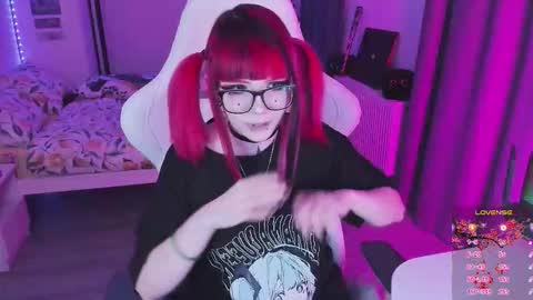 Yumi 3 online show from February 10, 4:55 pm