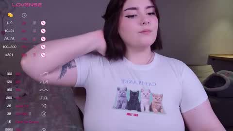 YumemiyaYumi online show from November 23, 2:50 pm