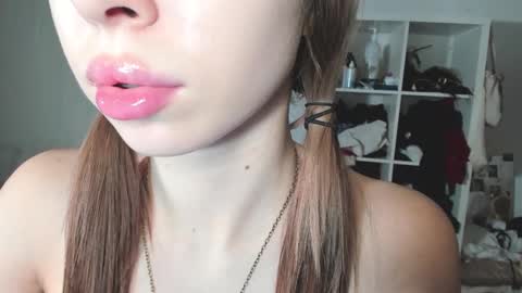 Snapshot of yumm__ chatting on December 22, 1:55 pm Im away next stream September 10 at 1400 Moscow time online show from December 22, 1:55 pm