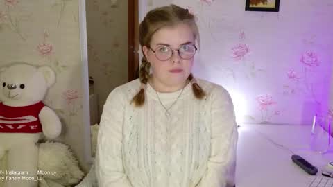 Polly online show from October 6, 4:15 pm