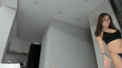 Yumi online show from February 16, 5:04 pm