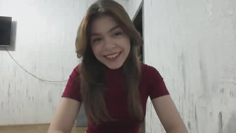 Snapshot of yummy_chica chatting on October 24, 10:39 pm yummy_chica online show from October 24, 10:39 pm