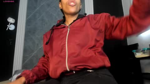 Snapshot of yummyduo chatting on January 5, 1:58 pm Yummyduo online show from January 5, 1:58 pm