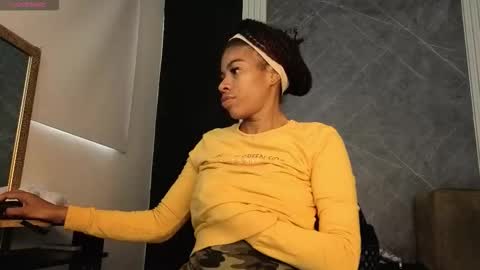 Snapshot of yummyduo chatting on October 25, 12:02 pm Yummyduo online show from October 25, 12:02 pm