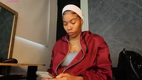 Snapshot of yummyduo chatting on December 4, 11:52 am Yummyduo online show from December 4, 11:52 am