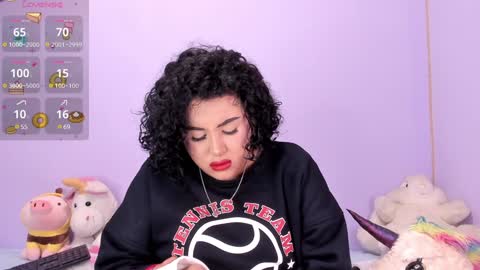 yunahott_ online show from February 4, 4:26 am