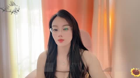 Snapshot of yuner0715 chatting on December 4, 5:27 am YunEr online show from December 4, 5:27 am