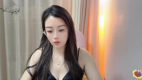 Snapshot of yuner0715 chatting on December 4, 2:04 pm YunEr online show from December 4, 2:04 pm