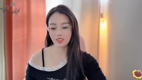 Snapshot of yuner0715 chatting on December 5, 6:10 am YunEr online show from December 5, 6:10 am