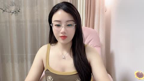 Snapshot of yuner0715 chatting on December 5, 1:49 pm YunEr online show from December 5, 1:49 pm
