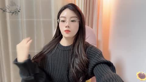Snapshot of yuner0715 chatting on December 7, 2:24 pm YunEr online show from December 7, 2:24 pm