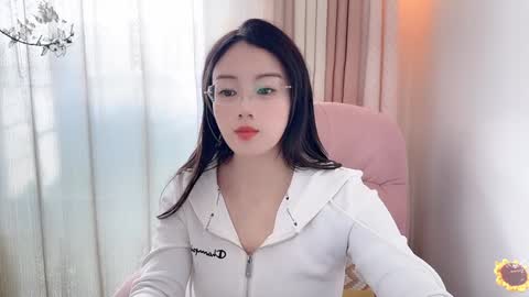 Snapshot of yuner0715 chatting on December 14, 6:02 am YunEr online show from December 14, 6:02 am