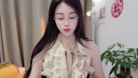 YunEr online show from March 4, 2:45 pm