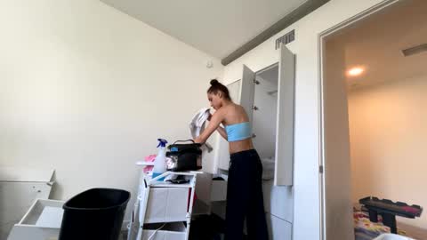 BbyTSSLut online show from October 2, 10:17 pm