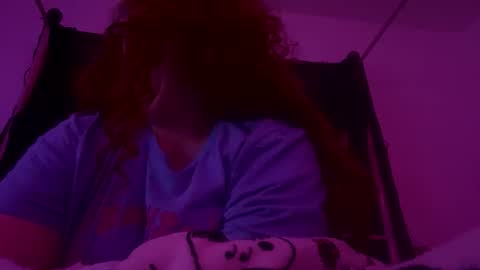 Snapshot of yungnotinnocent chatting on December 19, 8:43 am Etta and N online show from December 19, 8:43 am