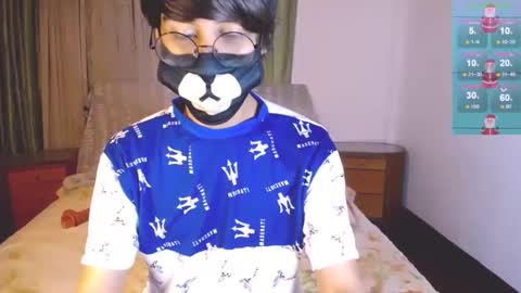 Snapshot of yuniorb chatting on December 18, 3:37 am the puppy boy online show from December 18, 3:37 am