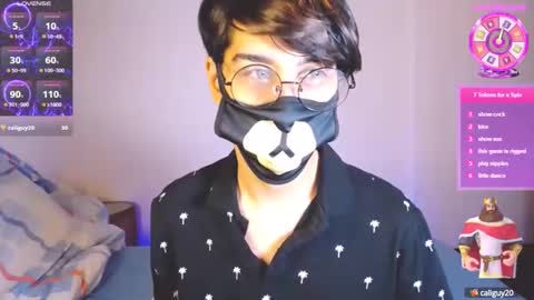 Snapshot of yuniorb chatting on October 12, 3:27 am the puppy boy online show from October 12, 3:27 am