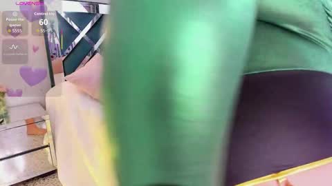 Yunna online show from December 5, 3:48 am