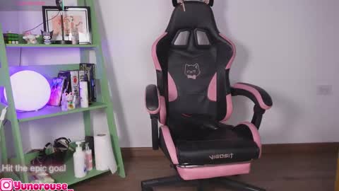 Snapshot of yunorose_ chatting on November 14, 3:27 am yunorose_ online show from November 14, 3:27 am