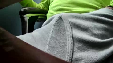 Snapshot of yuppers1234 chatting on November 25, 5:57 pm yuppers1234 online show from November 25, 5:57 pm