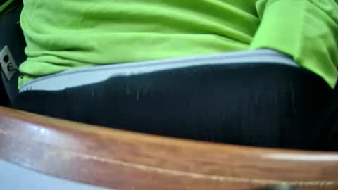 yuppers1234 online show from April 10, 2:11 pm