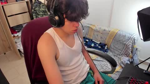 yurii_moody online show from October 19, 9:26 pm