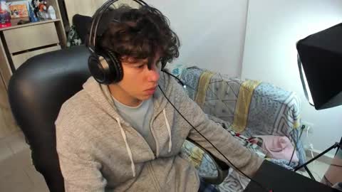 yurii_moody online show from October 28, 6:21 pm