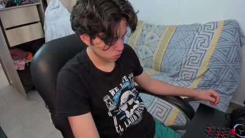 yurii_moody online show from February 28, 3:35 pm