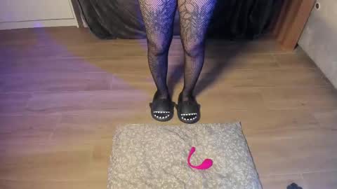 Hi My name Yuriko online show from March 4, 3:15 pm