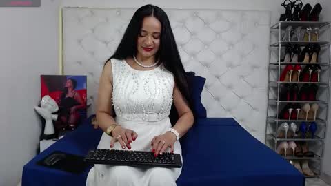 Snapshot of yury_m2_ chatting on November 11, 3:17 am 2 online show from November 11, 3:17 am