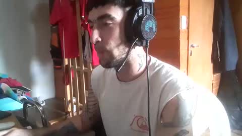 Yuumi online show from November 11, 6:52 pm