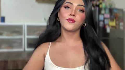 Miss Cali online show from November 16, 6:57 pm