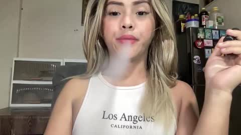 Snapshot of yvonne_guidotti chatting on February 23, 7:11 pm Miss Cali online show from February 23, 7:11 pm