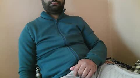 Snapshot of yxxtxxdentyk chatting on November 3, 4:47 am Bi BearXXX online show from November 3, 4:47 am